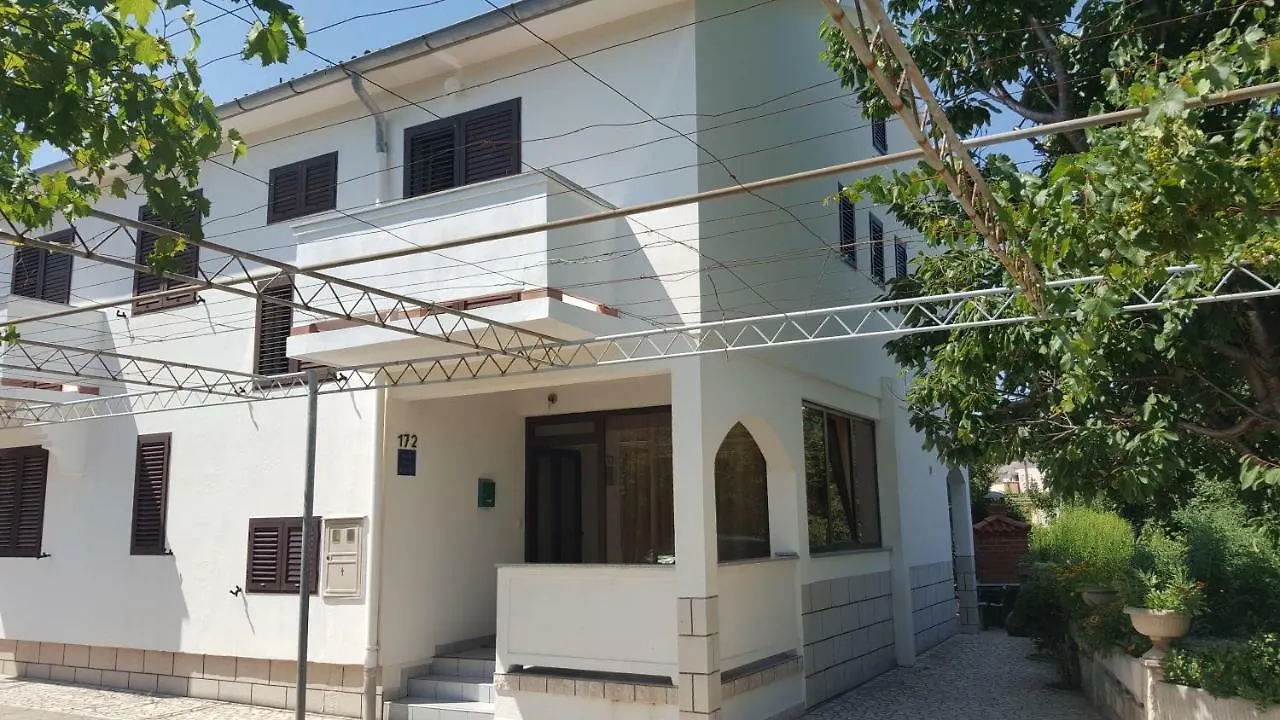 Apartment Apartman Marija Palit